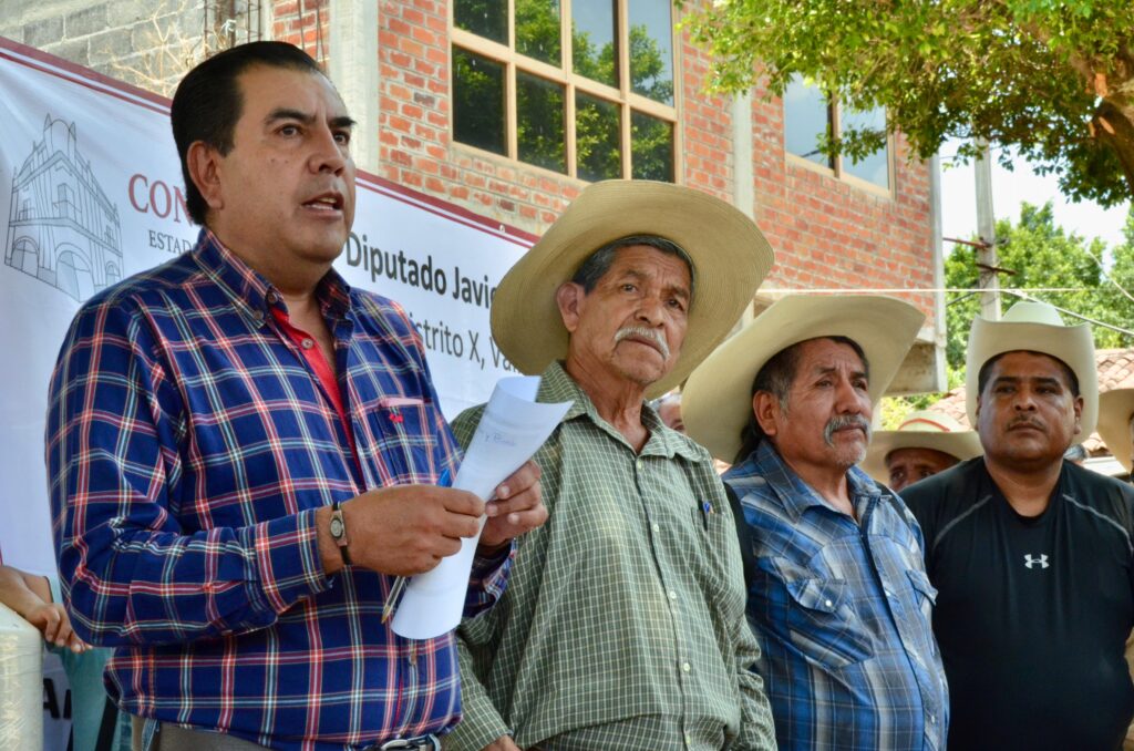 Javier Cruz Jaramillo, diputado de morena (9)